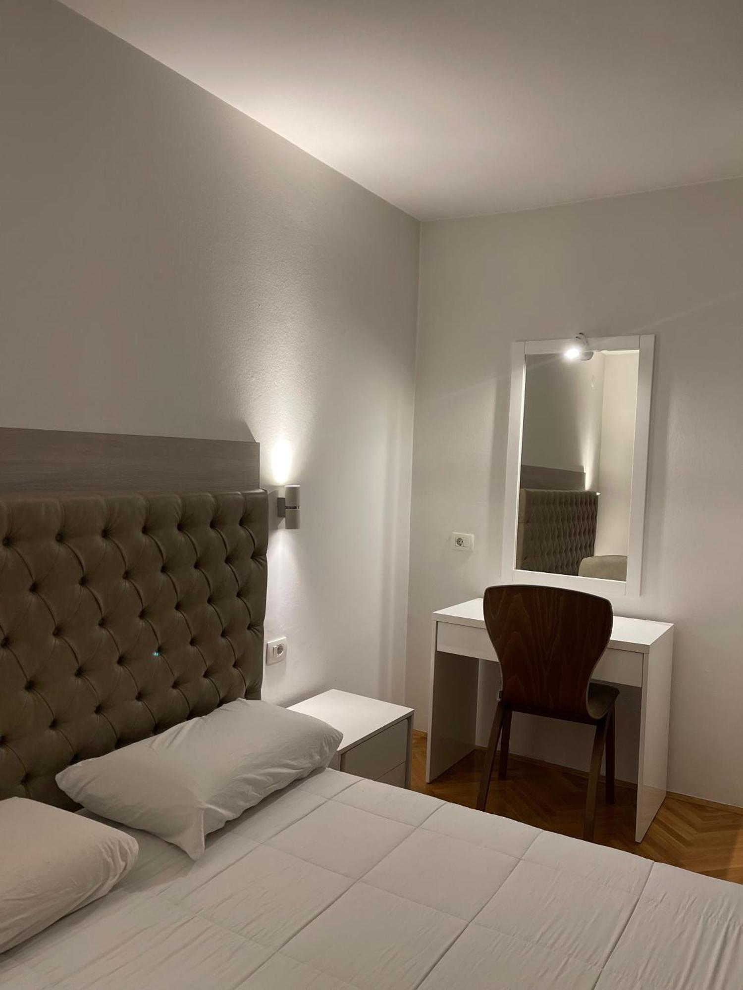 Ruby Luxury Central Apartment Skopje Exterior foto