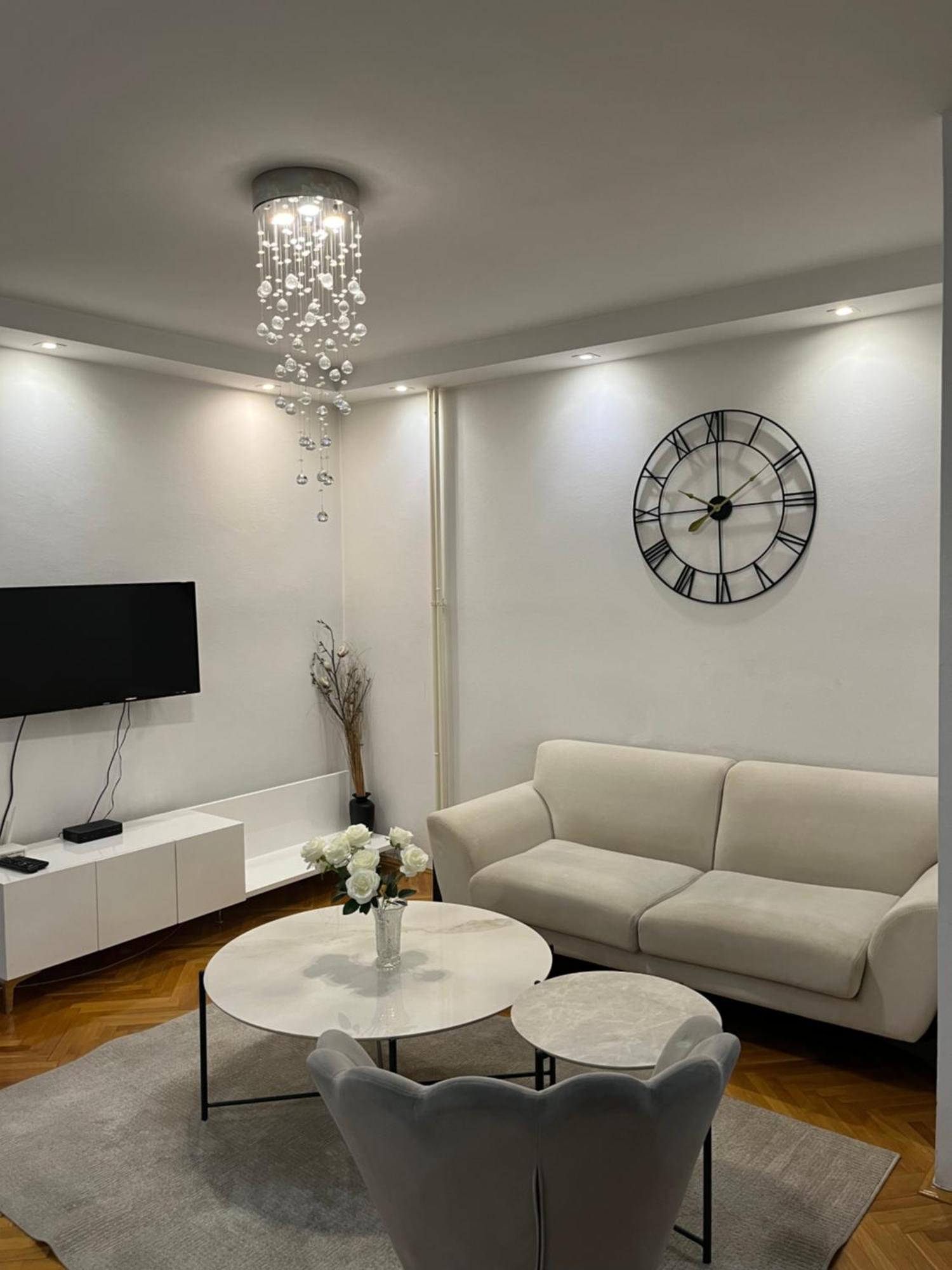 Ruby Luxury Central Apartment Skopje Exterior foto