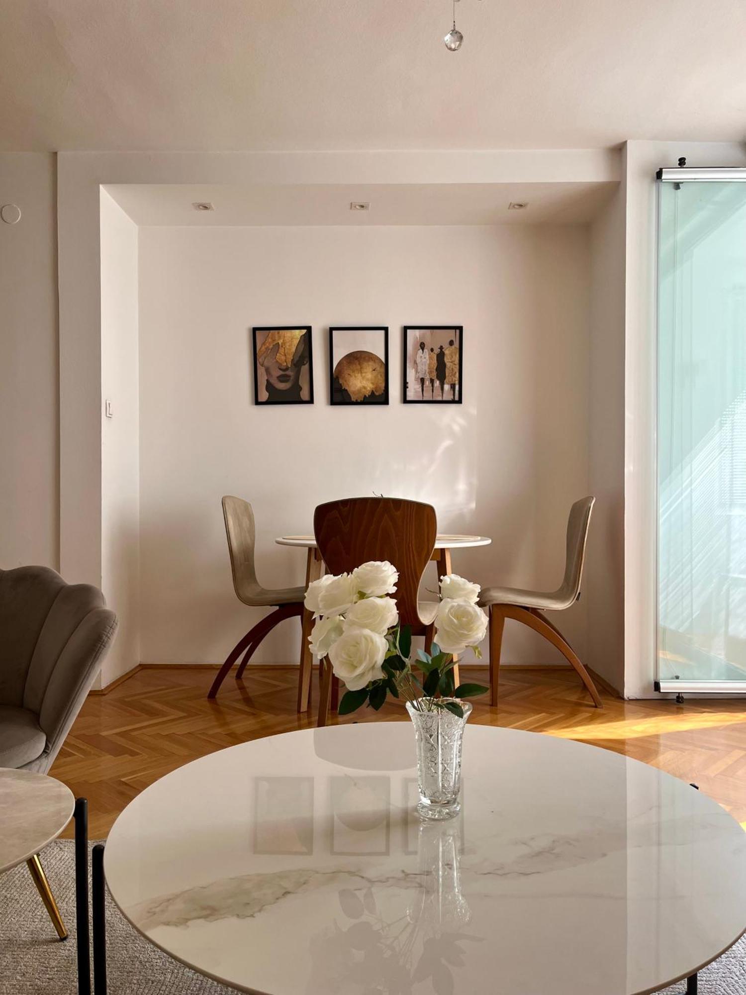 Ruby Luxury Central Apartment Skopje Exterior foto
