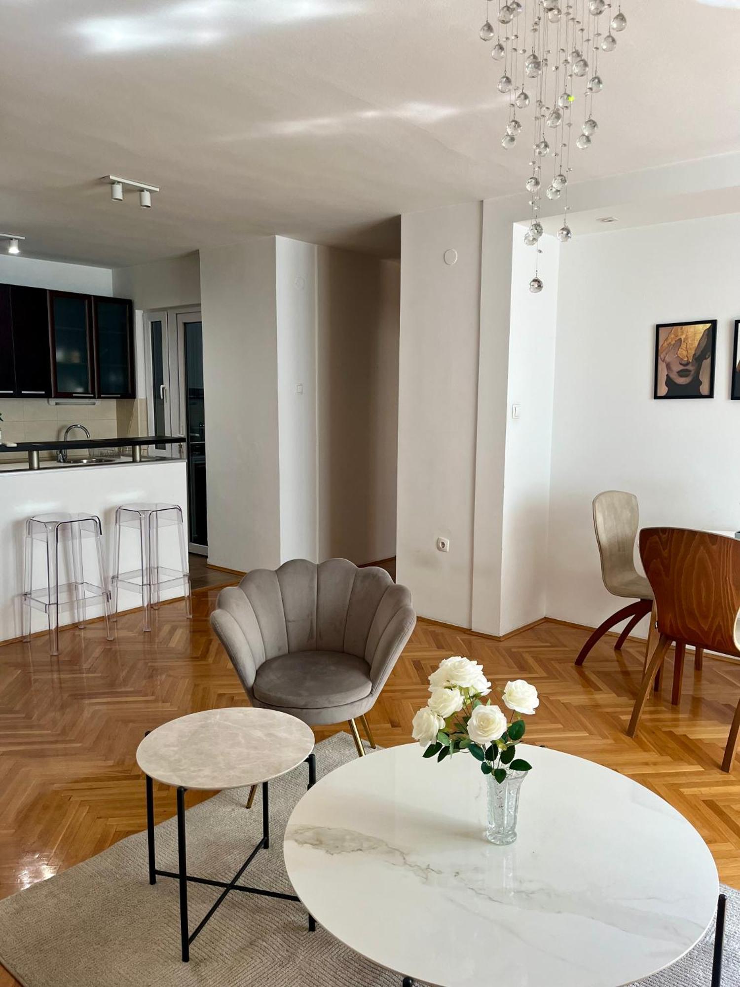 Ruby Luxury Central Apartment Skopje Exterior foto